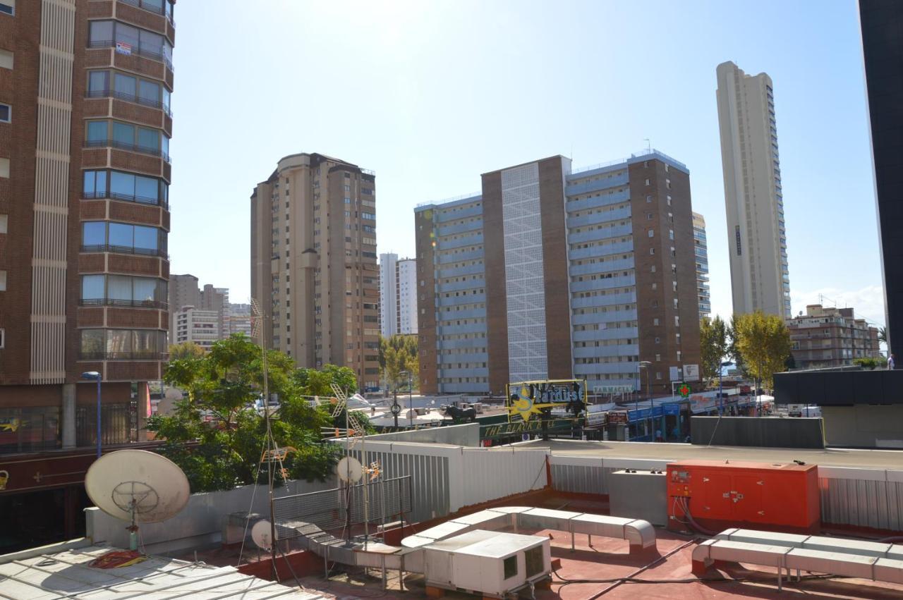 Apts Ara With Pool Benidorm Exterior photo
